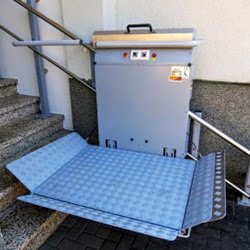 Plattformlift gerade Treppe