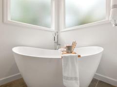 Badewannenlifte, Wannenlifter, Badelifter: Kosten &