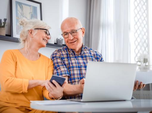 Sinnvolle Versicherungen für Rentner: Welche 