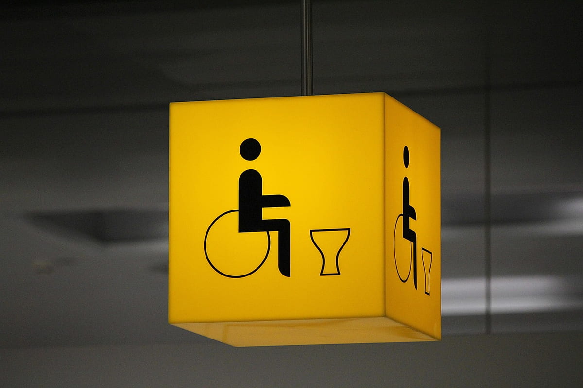 Hinweisschild für barrierefreie Einrichtungen