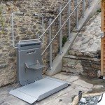 Wheelchair lift without stairs