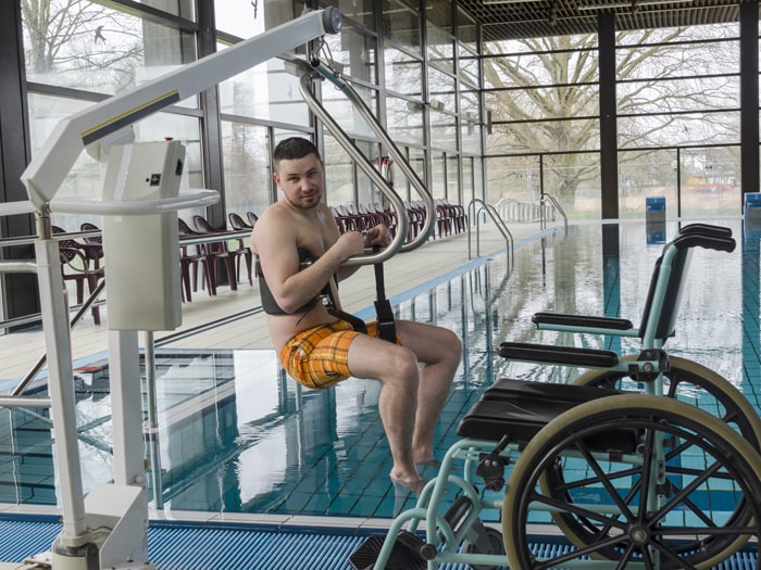Schwimmbad Deckenlift