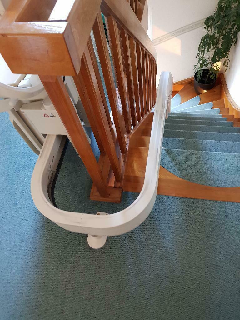 Treppenhaus Ansicht eines Treppenlifts im Haus