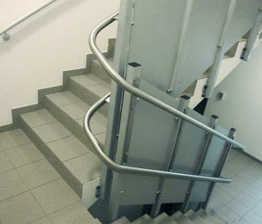 Staircase Curve Lift