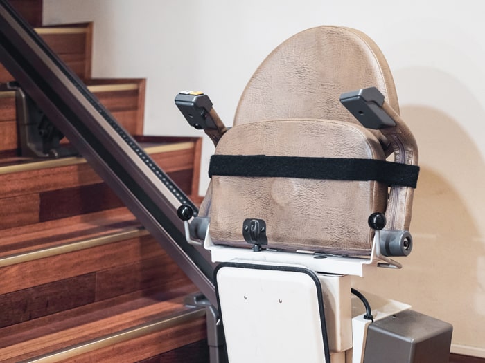 Treppenlift zugeklappt Lederbezug