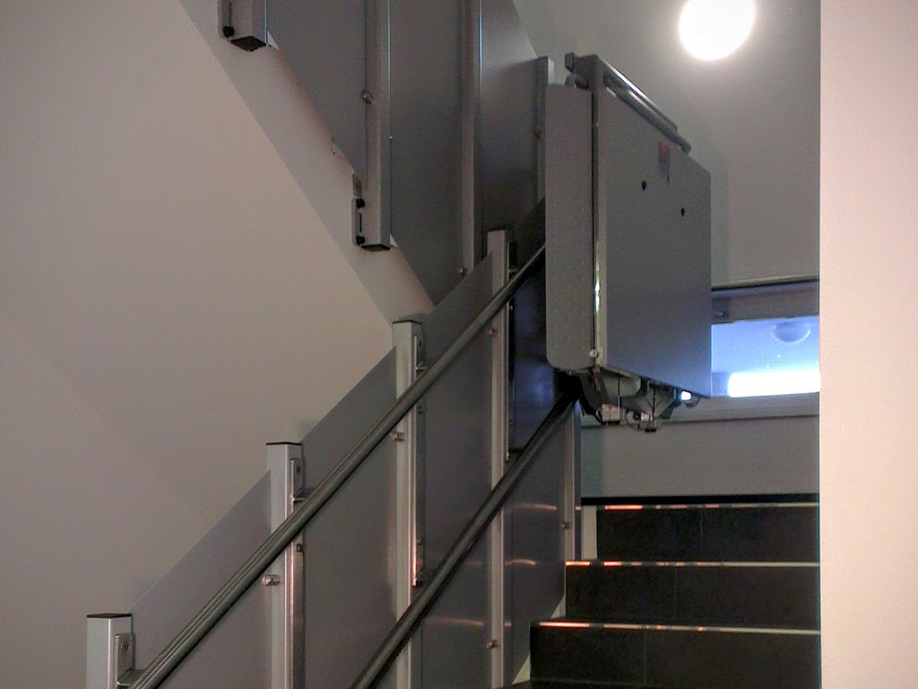 Plattformlift über 3 Etagen | Bilder und Fotos