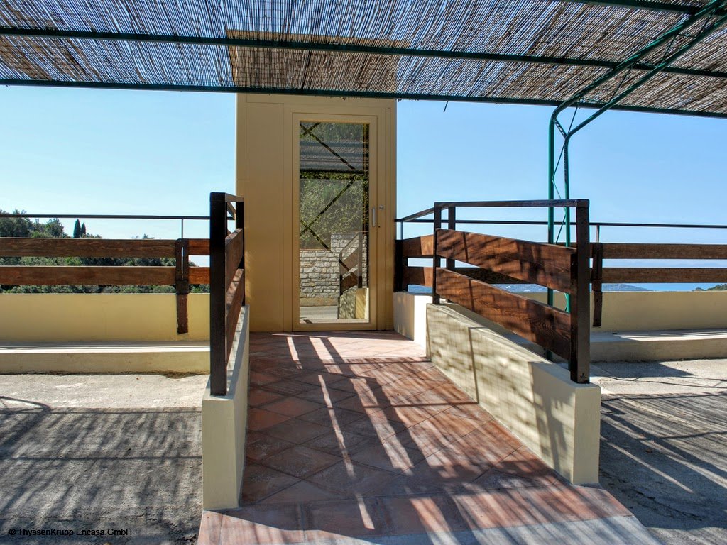 Homelift im Außenbereich | Bilder und Fotos