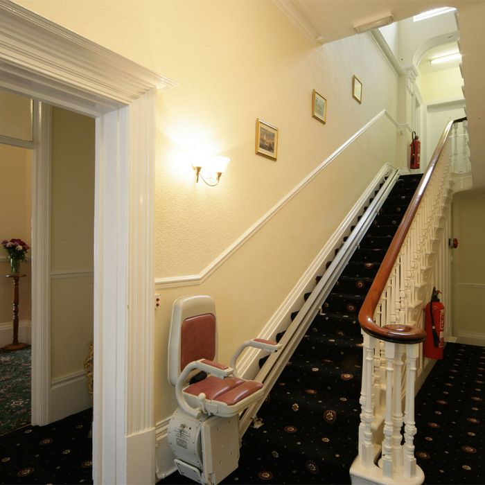 Treppenlift schmale Treppe